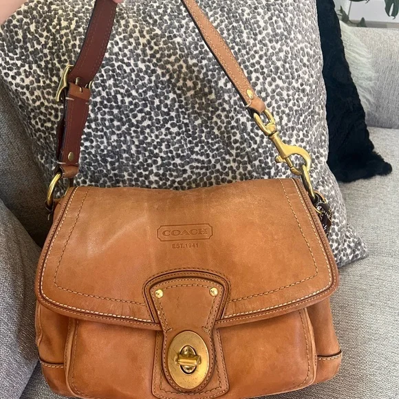 Vintage Coach Legacy Brown Leather Shoulder Bag Flap Bag Turn Lock - Picture 11 of 12